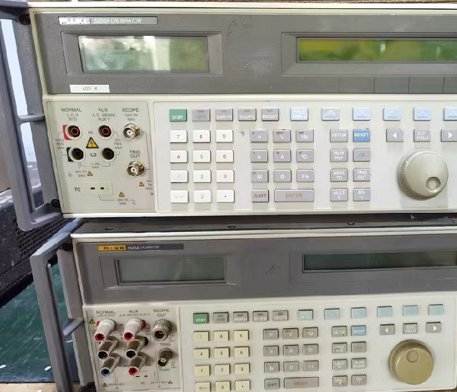 635f81be243f1.png 校準儀FLUKE5500A 5520A.png